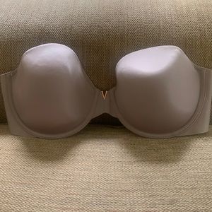 Victoria Secret Strapless Bra 32DDD